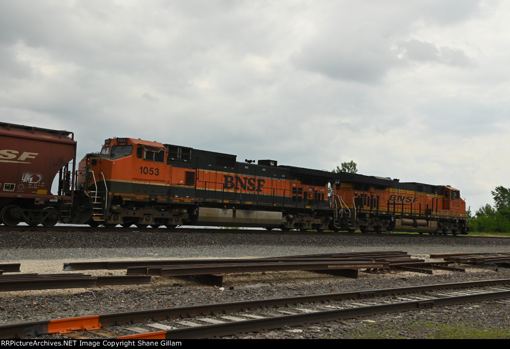 BNSF 1053 Roster shot